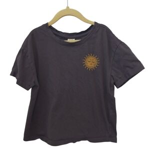Love Peace Lipgloss Sun Graphic Cropped Tee Charcoal Medium 10/12